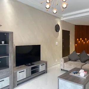 Appartement Bloemen, Fez